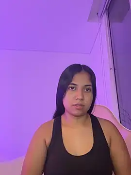 Snapshot of aly_nicols chatting on 6, 1, 2026 aly nicols online show from 6, 1, 2026
