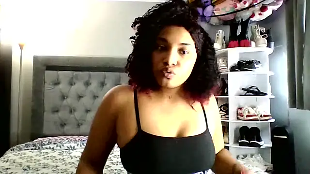 Snapshot of Nahomy_Sara chatting on 16, 3, 2026 Nahomy Sara online show from 16, 3, 2026