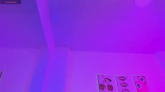 kittymonroe1 online show from 28, 4, 2026