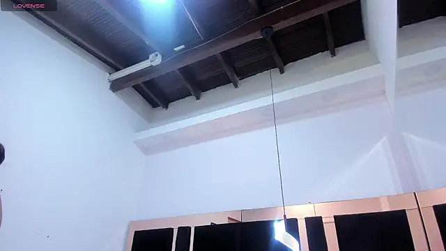 mirandaduboiss online show from 25, 2, 2026