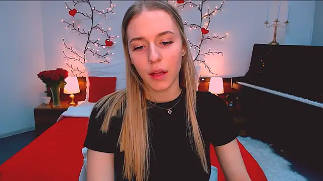 sassy cutie online show from 3, 12, 2025