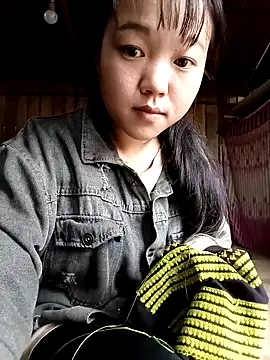 Quynhsumon online show from 10, 5, 2026