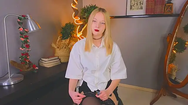 YungLyssy online show from 26, 11, 2025