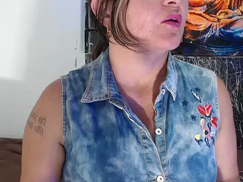 Debora Cienfuegos25 online show from 9, 11, 2025