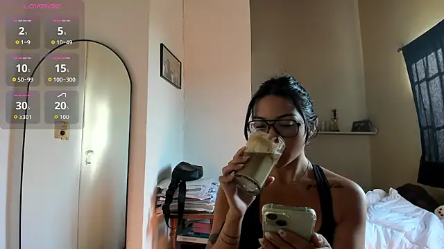 Snapshot of lucialuna chatting on 14, 1, 2026 lucialuna online show from 14, 1, 2026