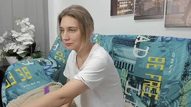 Tenderly Sophie online show from 5, 12, 2025