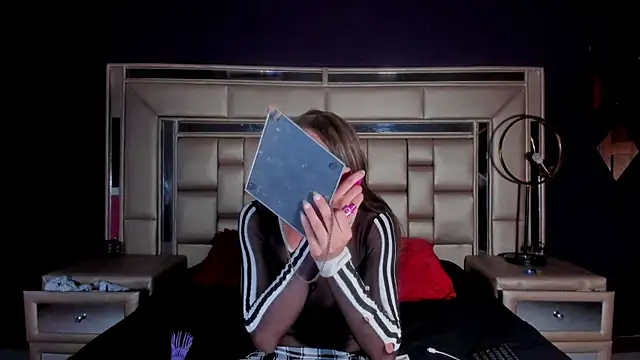 ChloeMendez online show from 17, 1, 2026