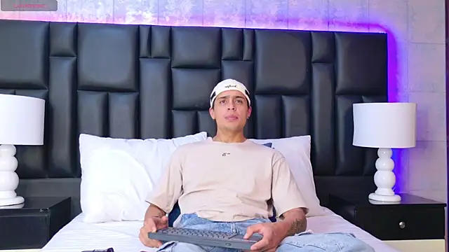 EnzoVegga online show from 22, 10, 2025