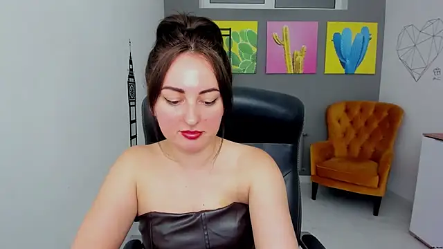 NoraSimons online show from 29, 6, 2026