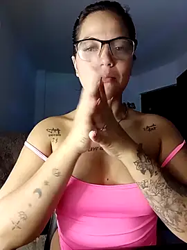 Snapshot of tattyHot95 chatting on 3, 3, 2026 tattyHot95 online show from 3, 3, 2026