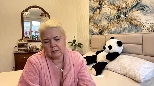 Snapshot of Galatea_2025 chatting on 14, 5, 2026 Galatea 2025 online show from 14, 5, 2026