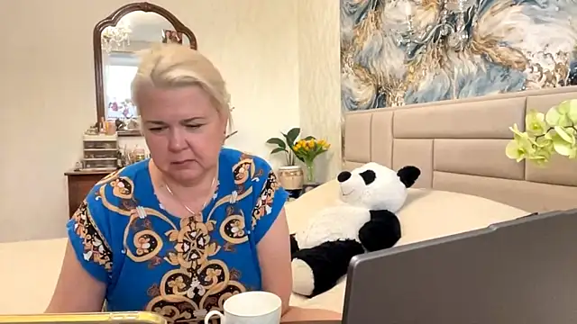 Snapshot of Galatea_2025 chatting on 25, 5, 2026 Galatea 2025 online show from 25, 5, 2026