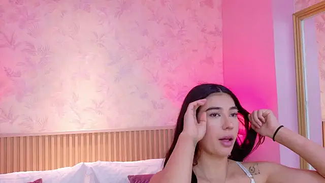 Snapshot of AdelineJhones chatting on 17, 12, 2025 AdelineJhones online show from 17, 12, 2025