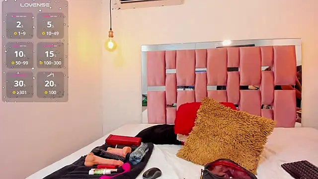 samantaawolf online show from 15, 11, 2025