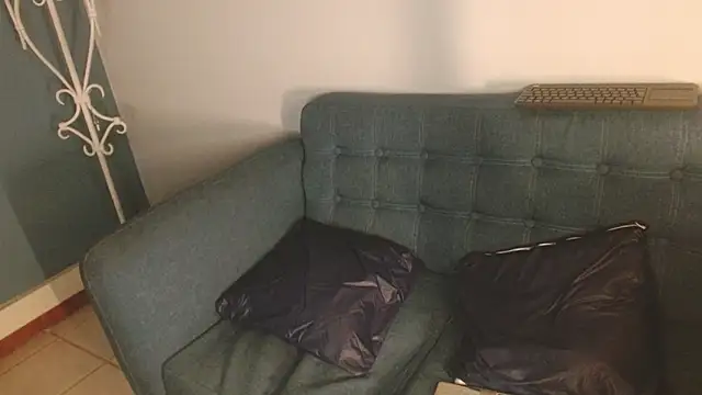 Snapshot of Samantha__Benet chatting on 10, 11, 2025 Samantha Benet online show from 10, 11, 2025