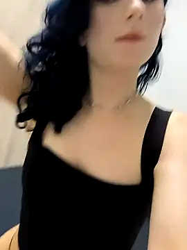 Snapshot of Meiii27 chatting on 14, 12, 2025 Meiii27 online show from 14, 12, 2025