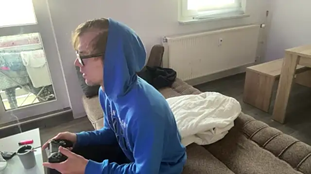 StephPra94 online show from 8, 11, 2025