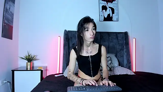 Cloy Areo online show from 11, 5, 2026