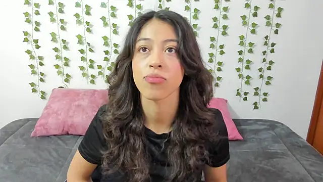 emily jonessxx online show from 13, 3, 2026