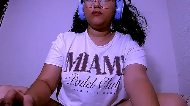 mira cherry02 online show from 4, 11, 2025