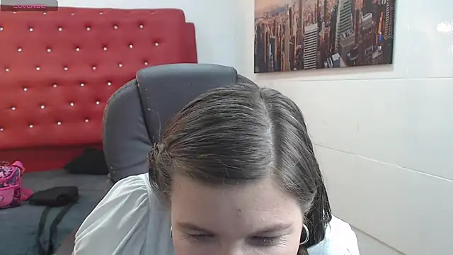 Snapshot of Hills_Mia chatting on 24, 10, 2025 Hills Mia online show from 24, 10, 2025