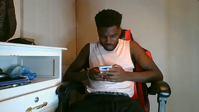 Snapshot of Suamyst_25 chatting on 17, 5, 2026 Suamyst 25 online show from 17, 5, 2026