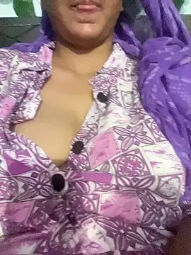 Cute Marina online show from 3, 5, 2026