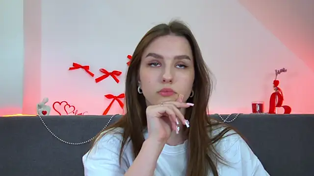 Snapshot of AliceAtkins chatting on 6, 6, 2026 AliceAtkins online show from 6, 6, 2026