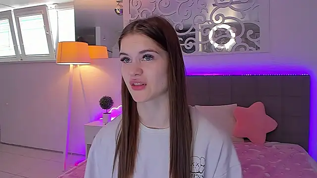 LuisaClover online show from 29, 4, 2026