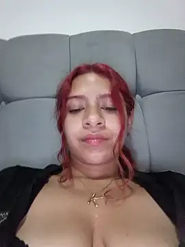 Snapshot of Lunatemptress4 chatting on 15, 12, 2025 Lunatemptress4 online show from 15, 12, 2025