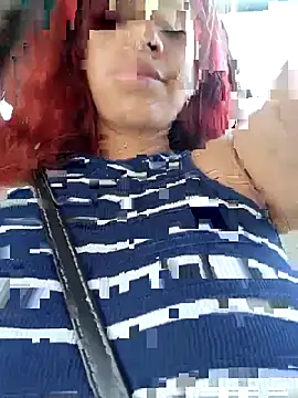 Snapshot of Lunatemptress4 chatting on 17, 12, 2025 Lunatemptress4 online show from 17, 12, 2025