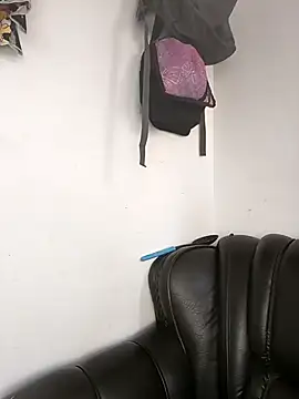 Snapshot of Lunatemptress4 chatting on 8, 4, 2026 Lunatemptress4 online show from 8, 4, 2026