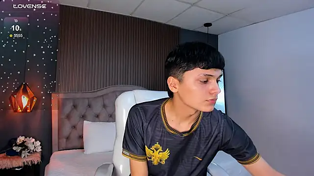 Snapshot of Maxii18_ chatting on 10, 11, 2025 Maxii18 online show from 10, 11, 2025