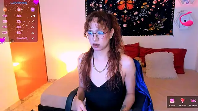 Snapshot of AdelineEsposito chatting on 22, 11, 2025 AdelineEsposito online show from 22, 11, 2025