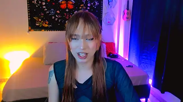 Snapshot of AdelineEsposito chatting on 27, 11, 2025 AdelineEsposito online show from 27, 11, 2025