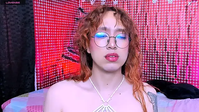 Snapshot of AdelineEsposito chatting on 9, 1, 2026 AdelineEsposito online show from 9, 1, 2026