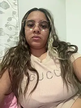 Snapshot of sofia_montclair chatting on 18, 11, 2025 sofia montclair online show from 18, 11, 2025