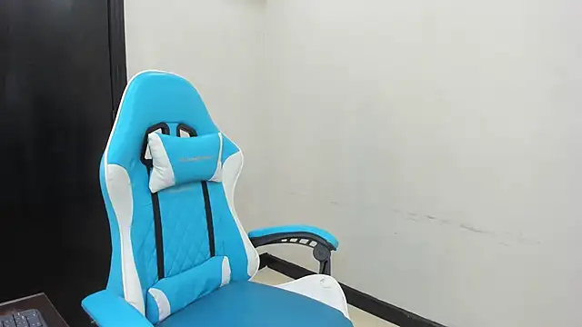 Snapshot of agata18_ chatting on 11, 11, 2025 agata18 online show from 11, 11, 2025