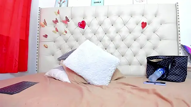 celena wonder online show from 15, 4, 2026