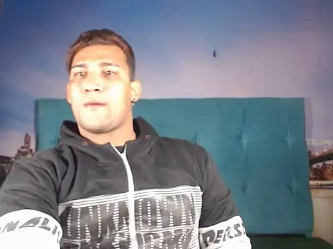 Snapshot of RobertLatin18 chatting on 23, 10, 2025 RobertLatin18 online show from 23, 10, 2025