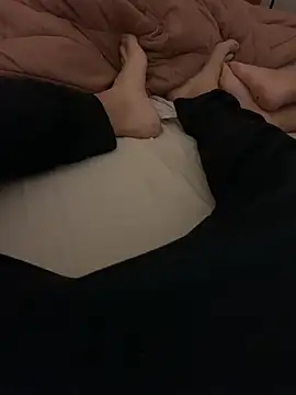 Snapshot of PassionCoupleLove chatting on 11, 11, 2025 PassionCoupleLove online show from 11, 11, 2025