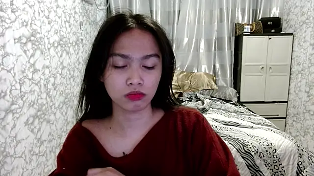 Snapshot of _Lachica_ chatting on 16, 12, 2025 Lachica online show from 16, 12, 2025