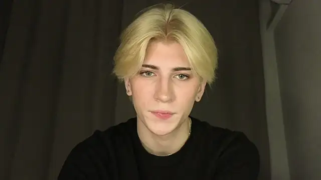Oliver star boy  online show from 11, 5, 2026