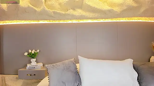 AmyColman  online show from 21, 2, 2026