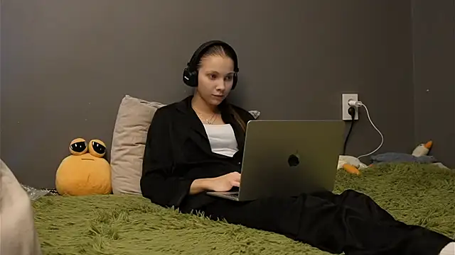 Softixq online show from 30, 11, 2025