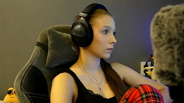 Softixq online show from 14, 12, 2025