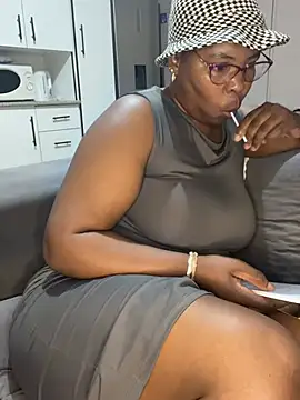 Snapshot of SweetCandy84 chatting on 17, 2, 2026 SweetCandy84 online show from 17, 2, 2026