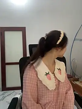 Pig pig11 online show from 15, 12, 2025