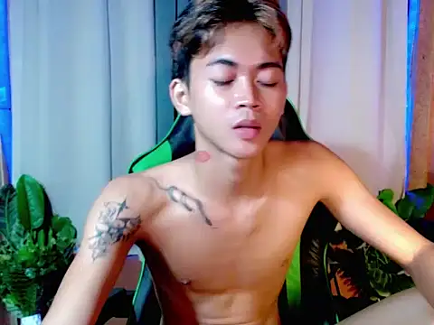 AsianCuteGuy21 online show from 13, 11, 2025