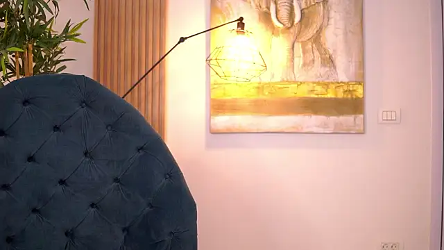 Snapshot of Aisha_Bee chatting on 16, 3, 2026 Aisha Bee online show from 16, 3, 2026